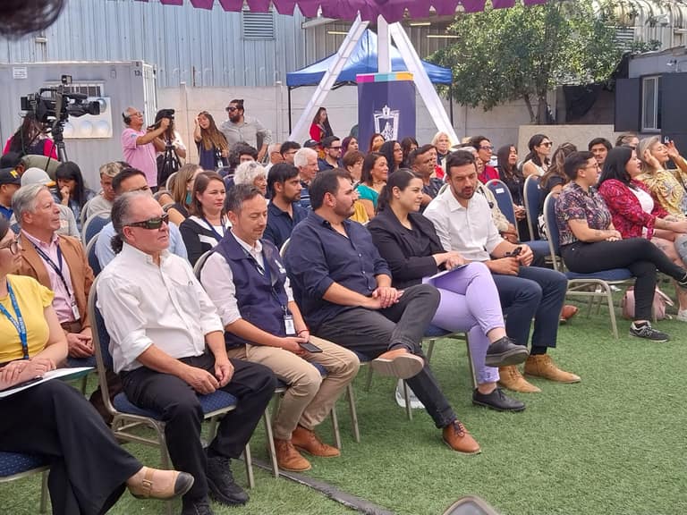 Se instaló la primera piedra de la tercera Farmacia Municipal en Ciudad Satélite