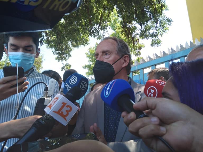 Eduardo Artés, candidato presidencial por el partido Unión Patriotica ( UPA ) - La Voz de Maipú