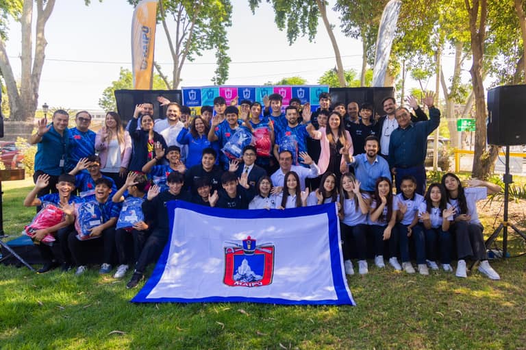 Liceo Nacional y Boston College tuvieron desayuno con el Alcaldeel Alcalde
