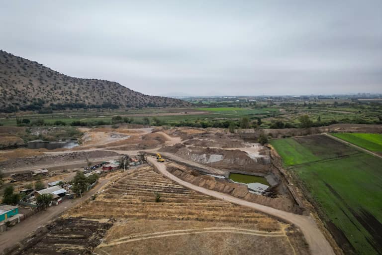 extracción ilegal de áridos en el sector de Rinconada Rural