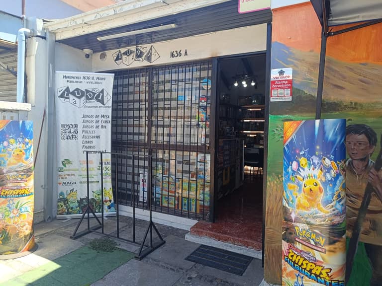 El recorrido de los juegos de mesa y TCG Pokemon en Maipú: más que tiendas, una comunidad