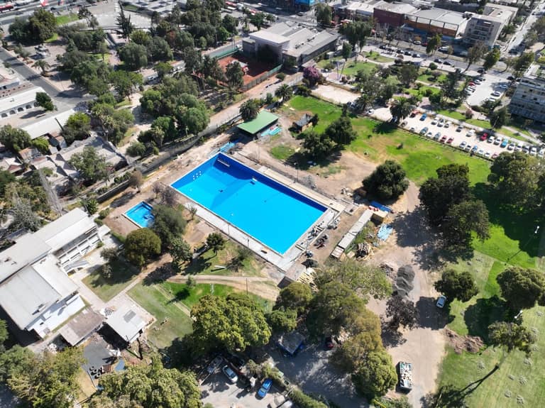 Autoridad muestra nuevas imágenes del progreso de la Piscina Municipal: «Pronto les contaremos novedades sobre el nombre»
