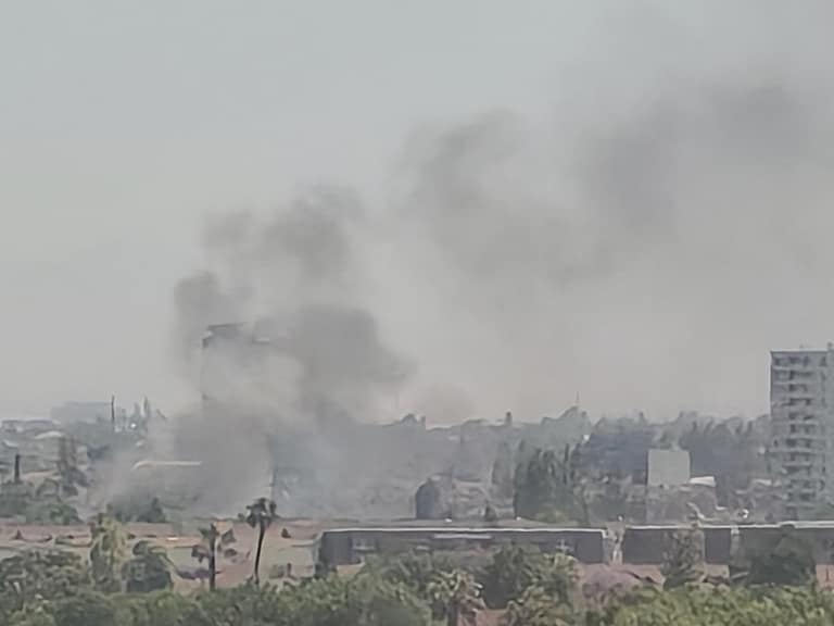 Incendio en zona de pastizales en Maipú