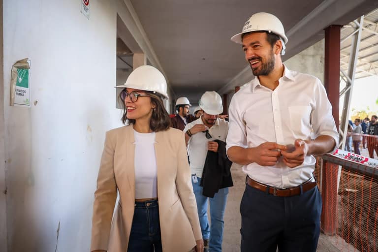 Alcalde de Maipu, Tomás Vodanovic y Ministra Camila Vallejo en Maipú