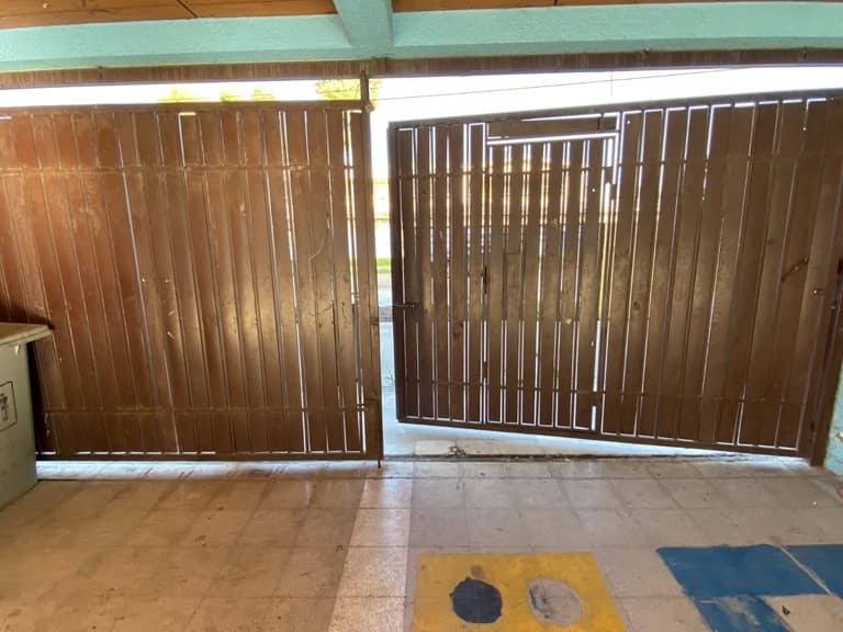 Millonario robo al Liceo El Llano de Maipú: estudiantes marchan mientras comunidad exige mayor seguridad