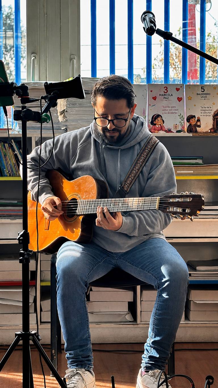 Músico y profesor maipucino «JC Así Nomás» estrena su single «24/7»