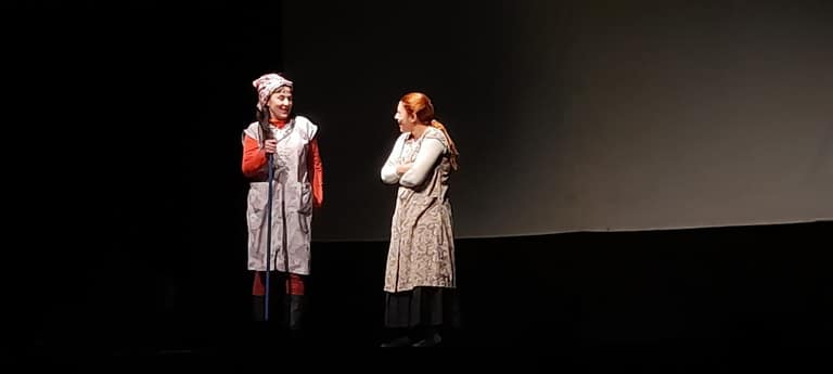 Andrea y Daniela en "Verde susurro para Redoles".