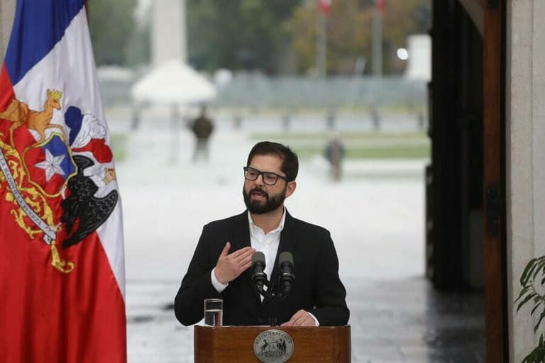 Boric encuesta cadem