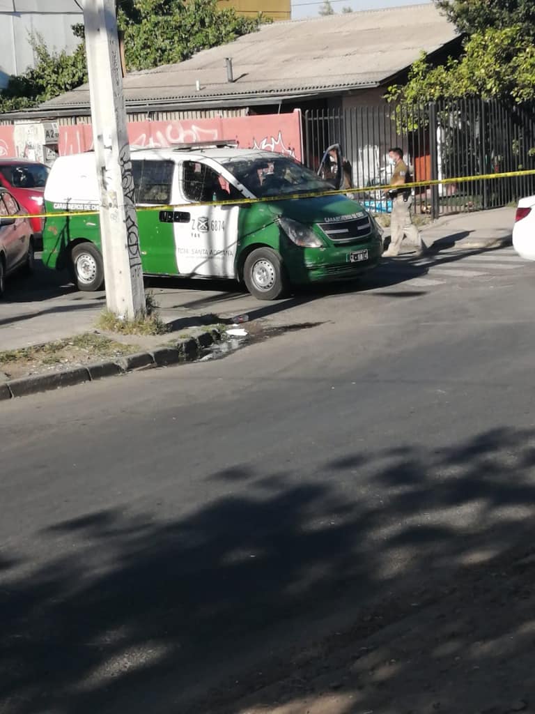 Roban 3 millones en efectivo a vecino en Barrio Las Rosas: hay tres detenidos y un carabinero herido tras disparo en la mandíbula
