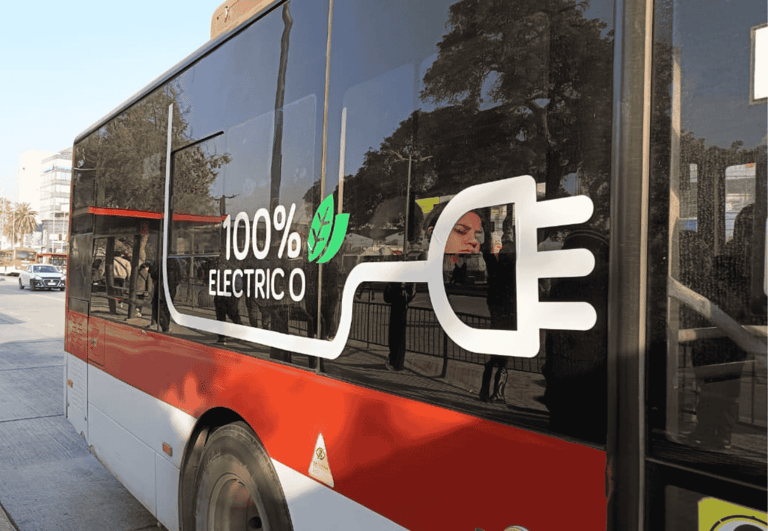 Renovación de 24 recorridos RED en Maipú por Obras de Pavimentación