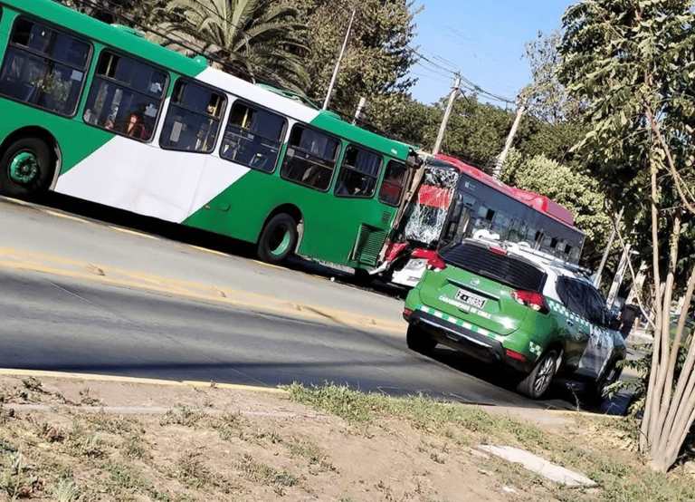 Todo lo que se sabe tras el choque de buses RED en Camino Melipilla que dejó 20 heridos
