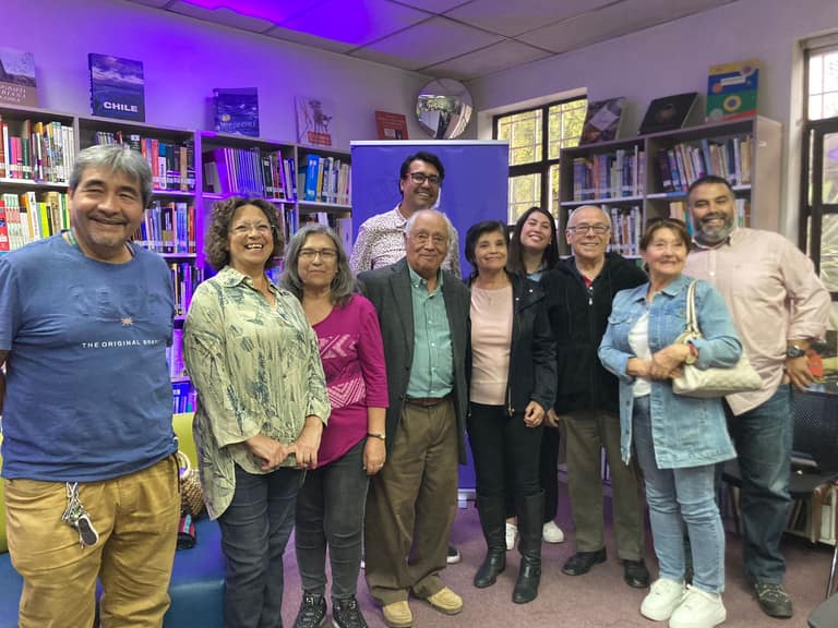 Presentación libro Vivencias de maipucinos patrimonio adultos mayores