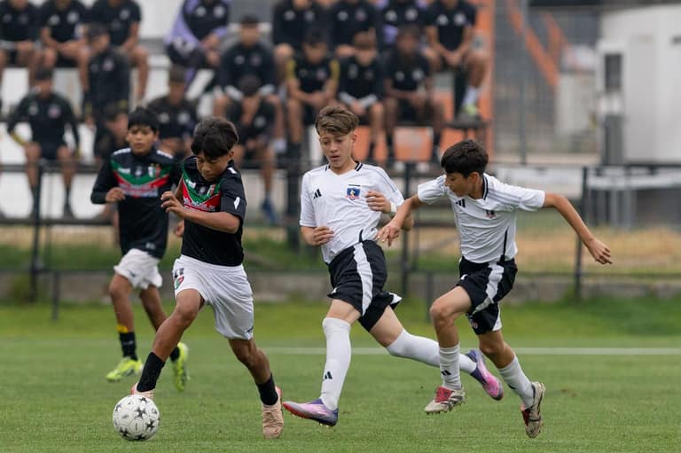 Palestino sub 12 campeón con tres maipucinos