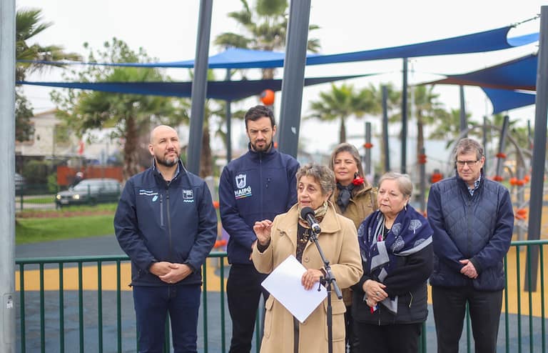 Vecino de Maipú reclama por nuevas pantallas acústicas en Américo Vespucio: «Tengo sombra todo el día y ya no veo la cordillera»