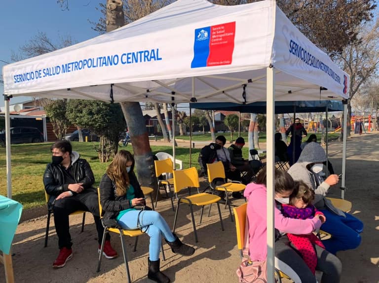 Operativo móvil de inoculación contra Covid-19 en Villa el Abrazo. Foto SSMC.