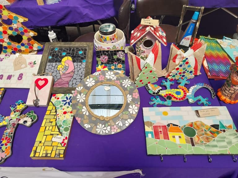 Agrupación «Farol Colonial» organiza Feria Navideña en la Galería Las Palmeras