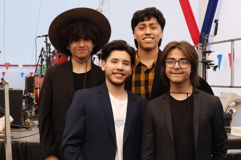Benjamín Guajardo, Tomás, Felipe y Esteban de Algo Fútil