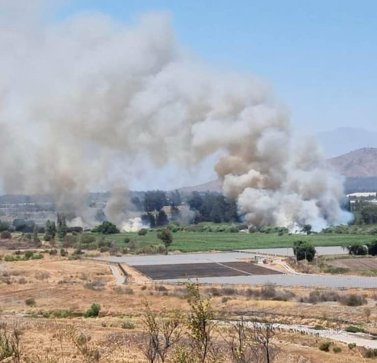 Nueva presencia de humo en Maipú se debería a incendio en Padre Hurtado