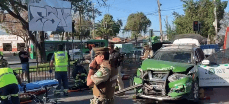 Colisión de Carabineros y Camioneta en Camino Melipilla