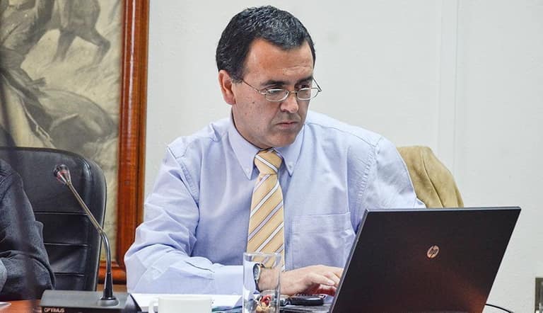 El concejal Mauricio Ovalle ha encabezado los esfuerzos por bajar a Vittori