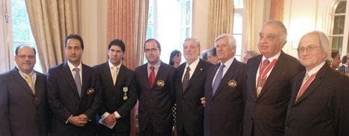 Embajada Argentina condecora a alcalde Undurraga