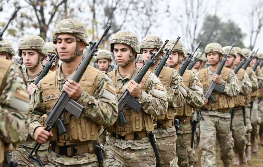 militares a la calle