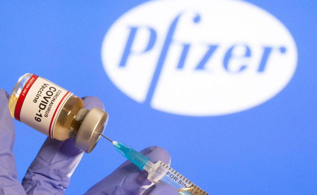 ISP aprobó de forma unánime permiso a Pfizer para administrar vacunas