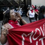 Comité Esperanza Popular de ‘Vivienda Digna’ realiza protesta frente al Serviu por dilatación en proyecto habitacional 1 Vivienda Digna Maipú