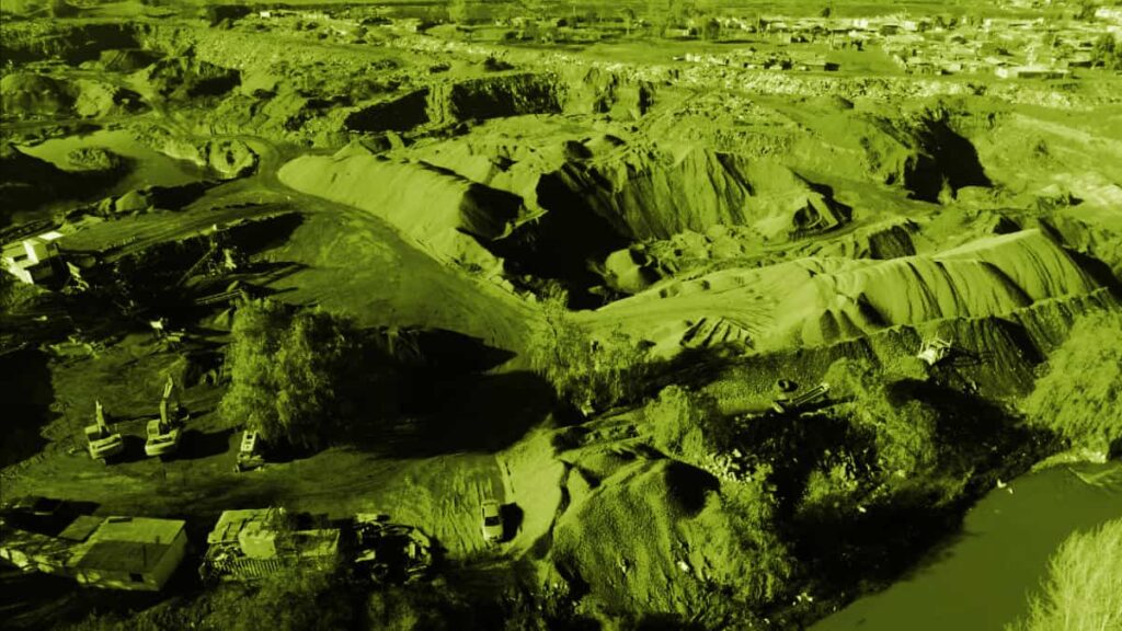 Millonario negocio ilegal de extracción de áridos en Maipú: empresario deja en ridículo a municipio y autoridades de gobierno