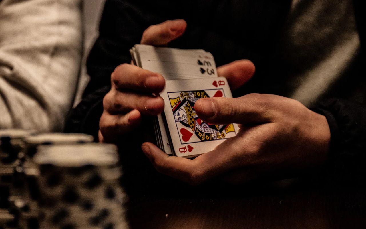 Los famosos que disfrutan de jugar a las cartas 5 Los famosos que disfrutan de jugar a las cartas