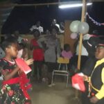 Niña de comunidad haitiana de Maipú sorprende entonando Himno Nacional 1 fiesta hatiana 18