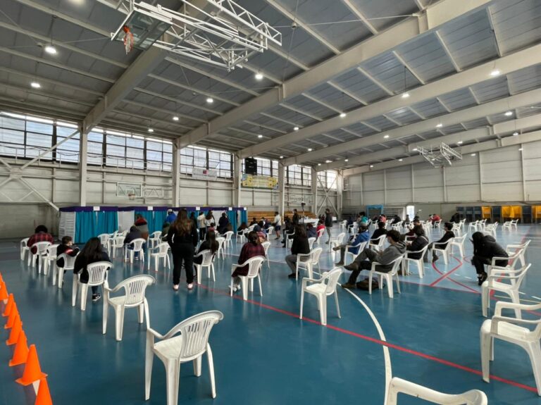 reapertura-polideportivo-vacunacion-covid