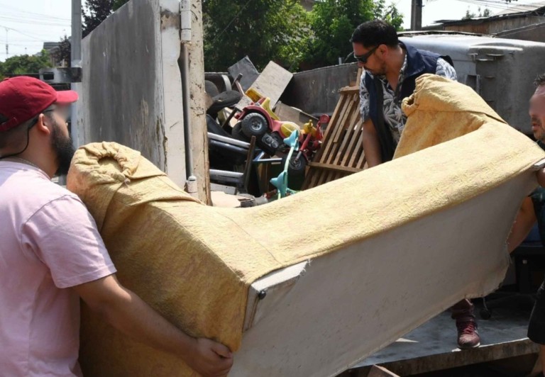 adios cachureos hola limpieza servicio de reciclaje