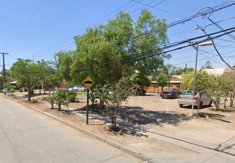 plaza Rene Schneider en maipu