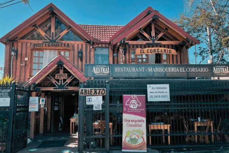 el corsario dueño apuñalado