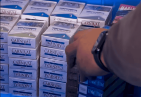 comerciantes de cigarrillos ilegales en feria libre Guayaquil