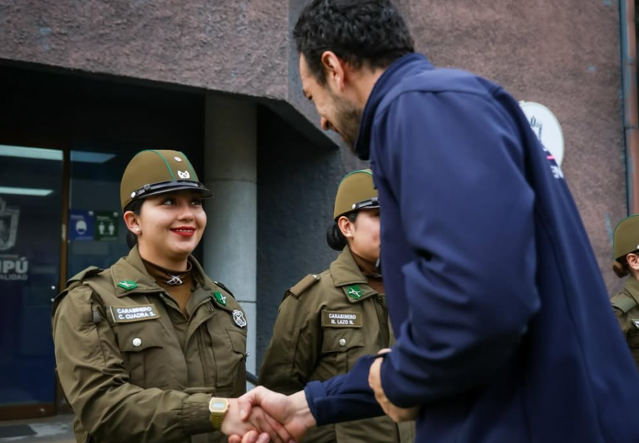 Se suman 20 nuevos carabineros a Maipú para reforzar la presencia y seguridad en los barrios 4 20 Carabineros se suman a Maipú