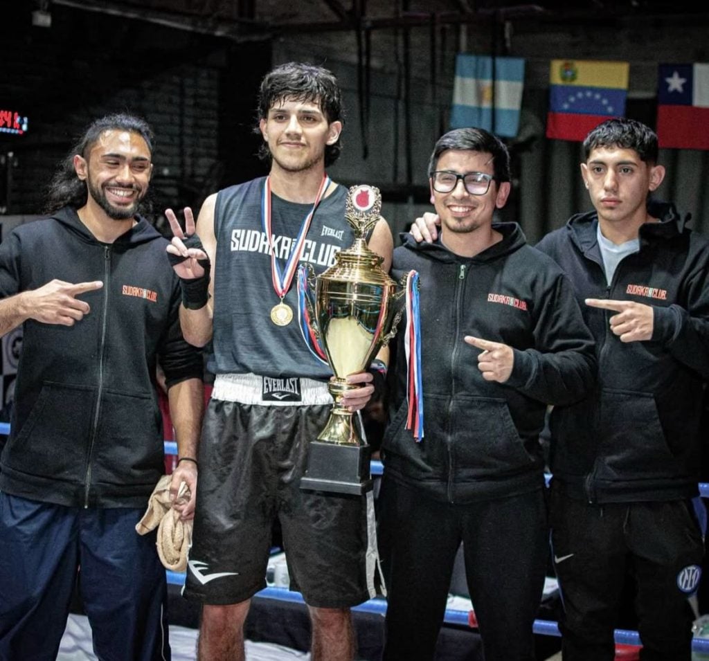 De la plaza al ring: Sudaka Boxing Club impulsa el boxeo para todas las edades en Maipú 4 Sudaka Boxing club