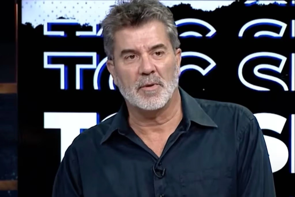 Pollo Valdivia, candidato por el distrito 8