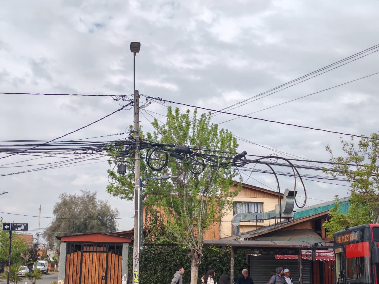 Ley Chao Cables Avenida Portales