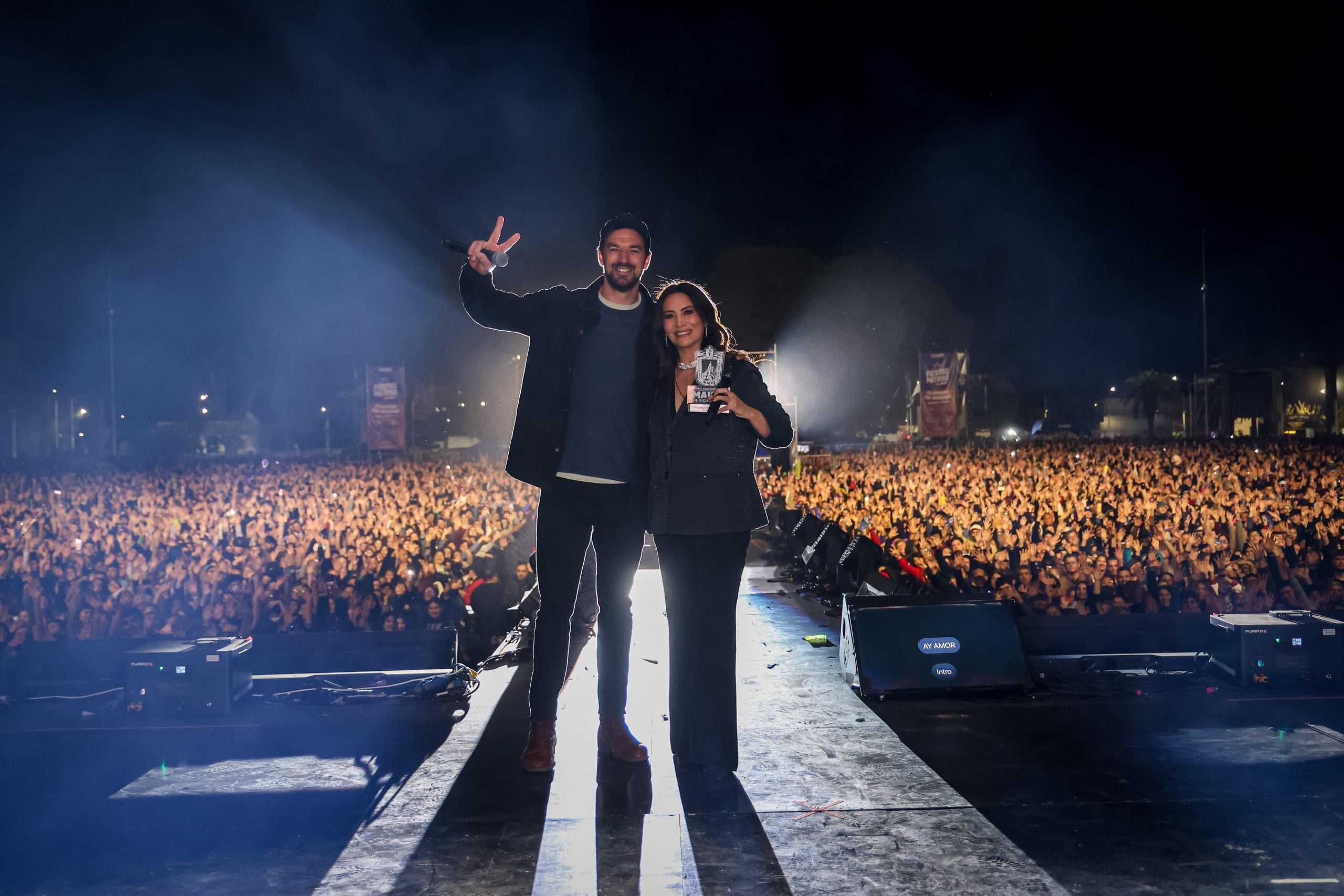 Fiestas Patrias en Maipú: Más 90 mil personas disfrutaron de dos jornadas de conciertos gratuitos en el Templo Votivo 29 WhatsApp Image 2025 09 14 at 16.09.41 1 scaled