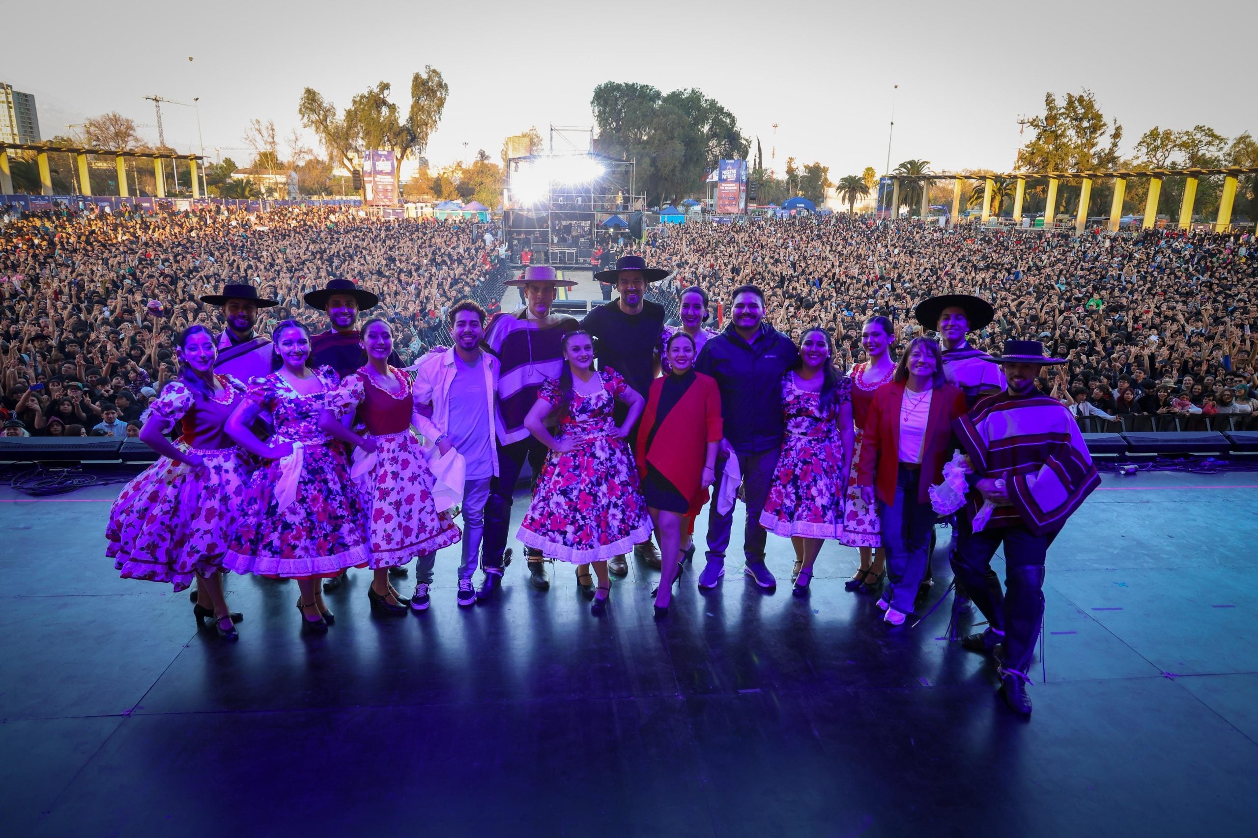 Fiestas Patrias en Maipú: Más 90 mil personas disfrutaron de dos jornadas de conciertos gratuitos en el Templo Votivo 30 WhatsApp Image 2025 09 14 at 16.09.41 scaled