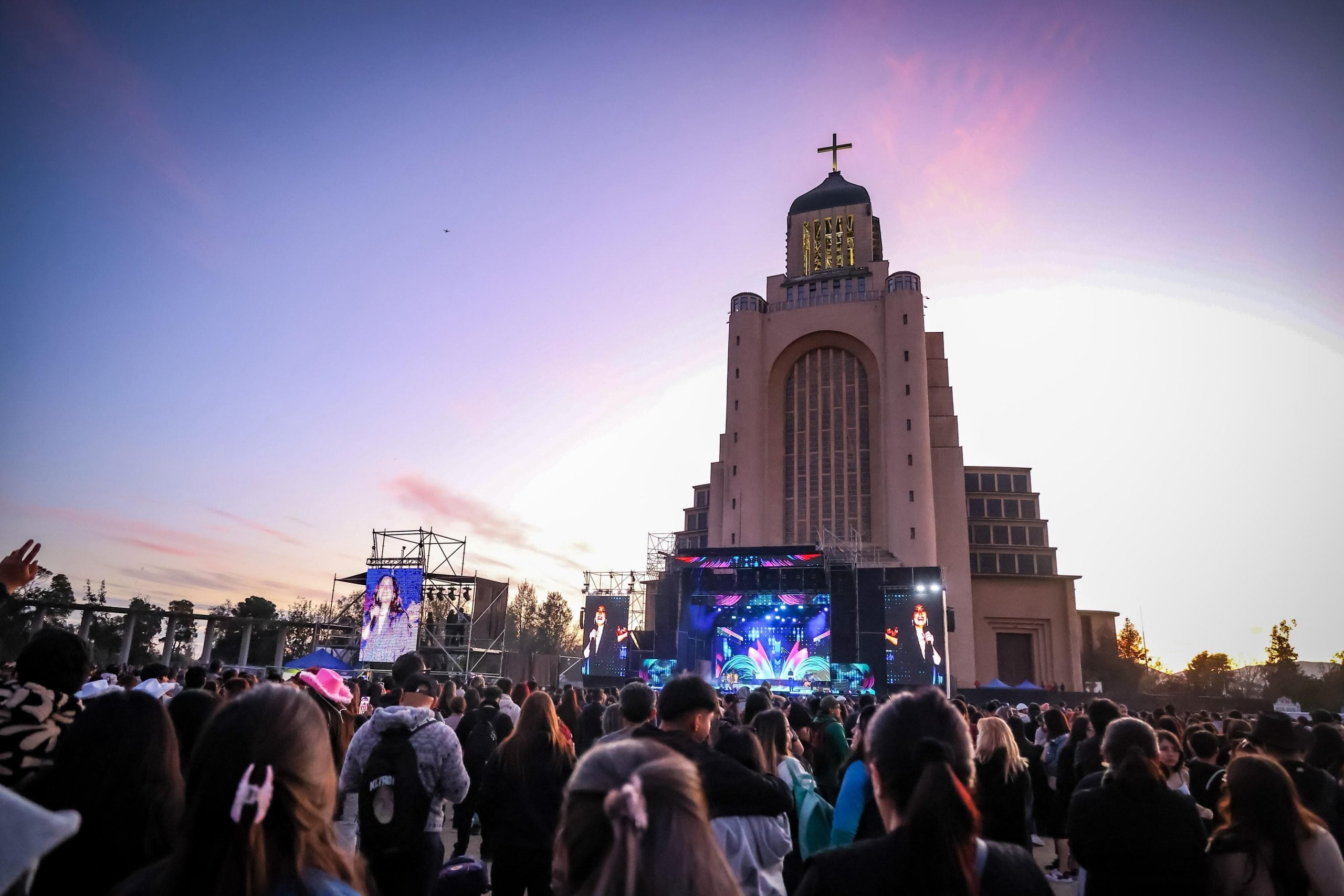 Fiestas Patrias en Maipú: Más 90 mil personas disfrutaron de dos jornadas de conciertos gratuitos en el Templo Votivo 21 WhatsApp Image 2025 09 14 at 16.09.44 1 scaled