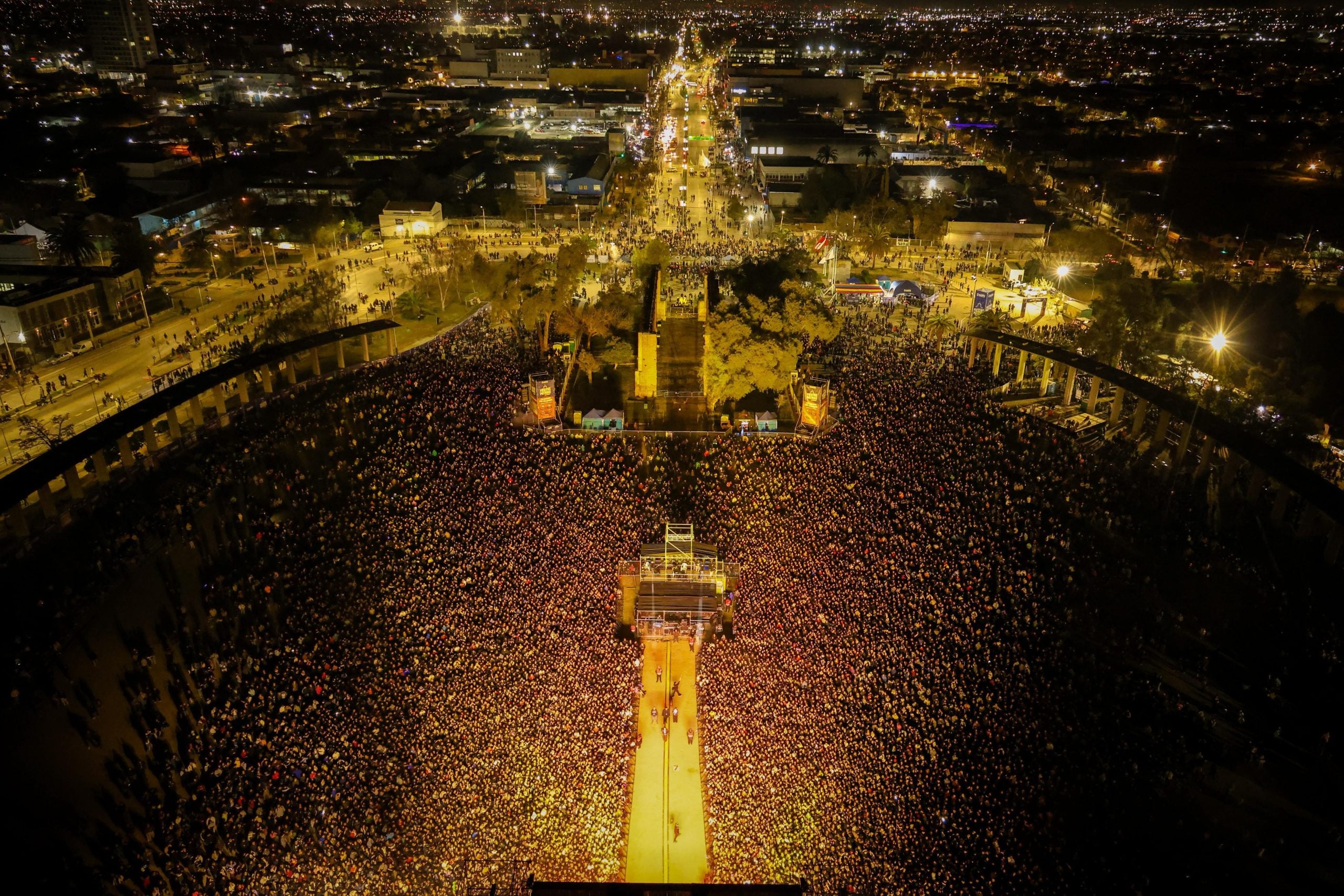 Fiestas Patrias en Maipú: Más 90 mil personas disfrutaron de dos jornadas de conciertos gratuitos en el Templo Votivo 17 WhatsApp Image 2025 09 14 at 16.09.45 1 scaled