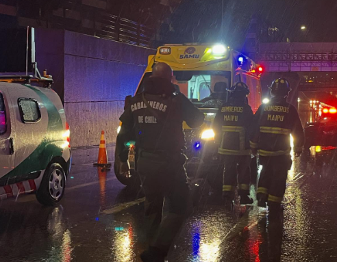 Colisión múltiple en intersección de Américo Vespucio con Avenida Los Pajaritos: 5 lesionados y 1 herido de gravedad 4 image 32
