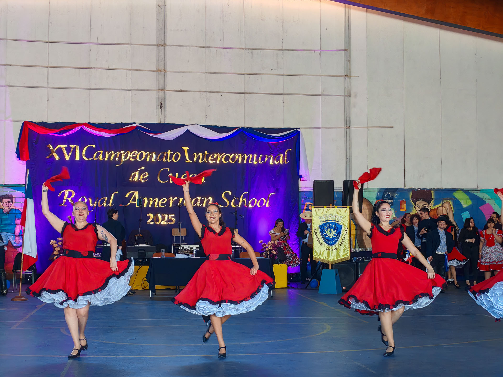 ¡La fiesta folclórica estudiantil más grande de Maipú! 26 colegios fueron parte del XVI Campeonato Intercomunal de Cueca organizado por el Royal American School 49 IMG 20251003 131523