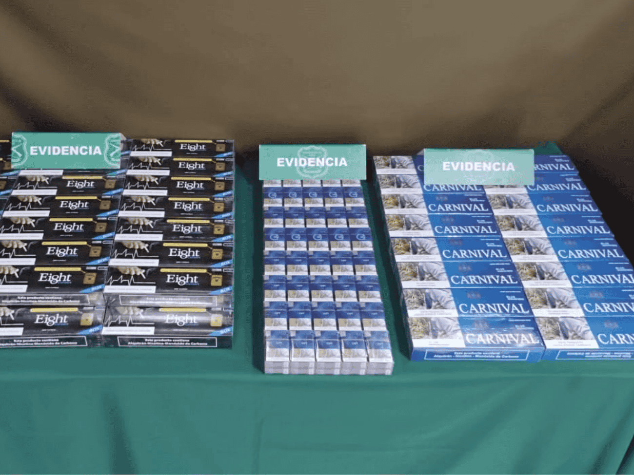 Carabineros detiene a hombre que vendía cigarrillos de contrabando en ferias libres: se le incautaron 700 cajetillas 3 Carabineros detiene a hombre que vendía cigarrillos de contrabando en ferias libres: se le incautaron 700 cajetillas