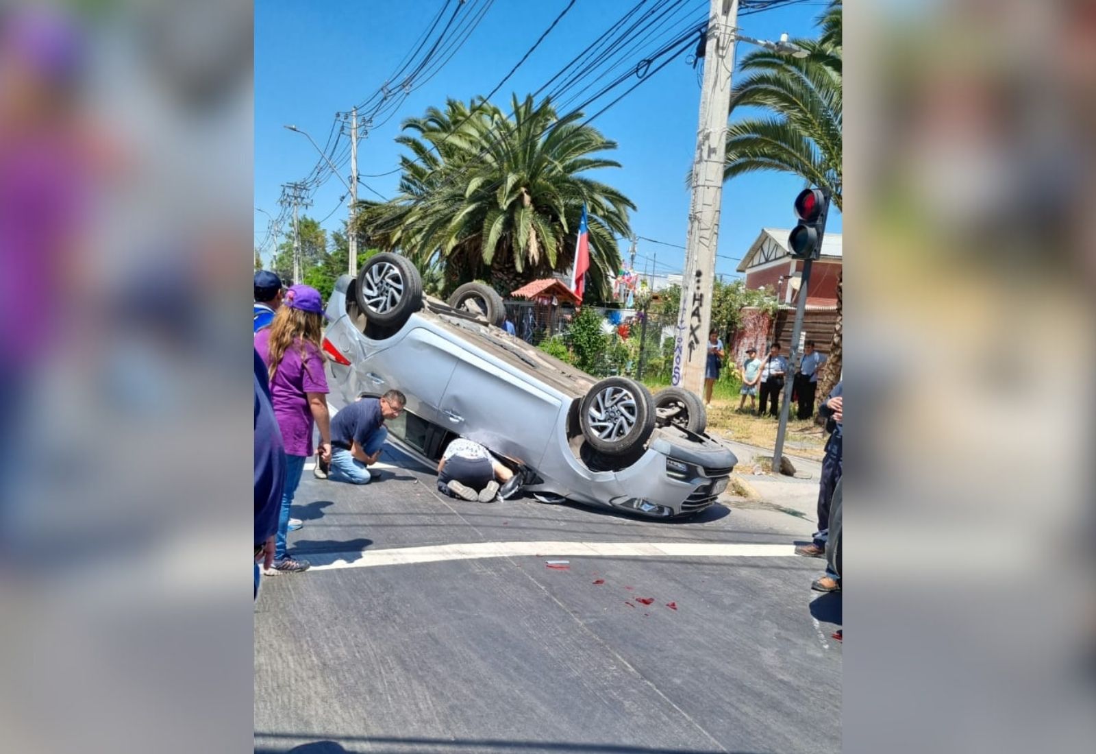 ACCIDENTE: Se reporta volcamiento de vehículo en Tres Poniente con Rinconada