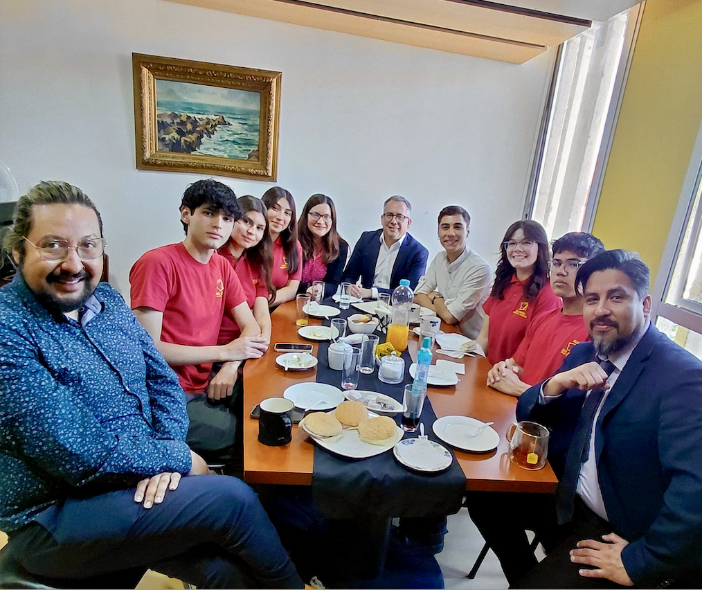 Alumnos Colegio San Andrés Maipú El Bosque 