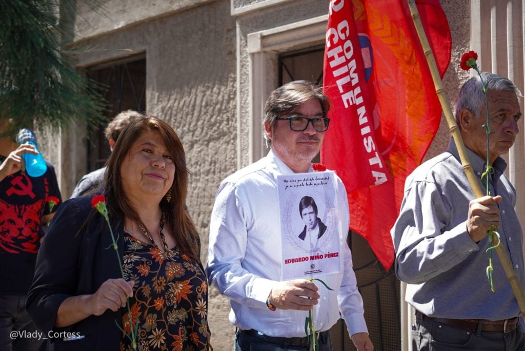 "Mi alma que desborda humanidad ya no soporta tanta injusticia": A 24 años del día en que Eduardo Miño encendió la conciencia de Chile frente a La Moneda 3 8BE221EE 848D 478A ABE2 8A9CBC426CB8